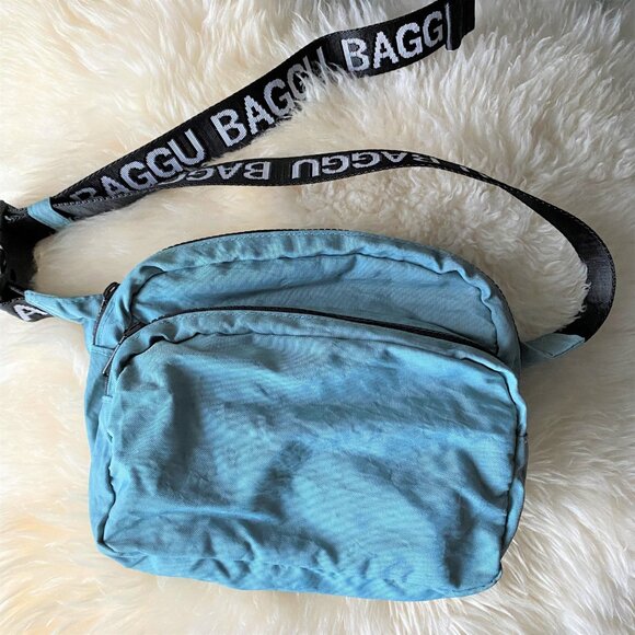 NWOT Baggu Fanny Pack - Teal w/ OG White Logo Strap - Picture 2 of 7